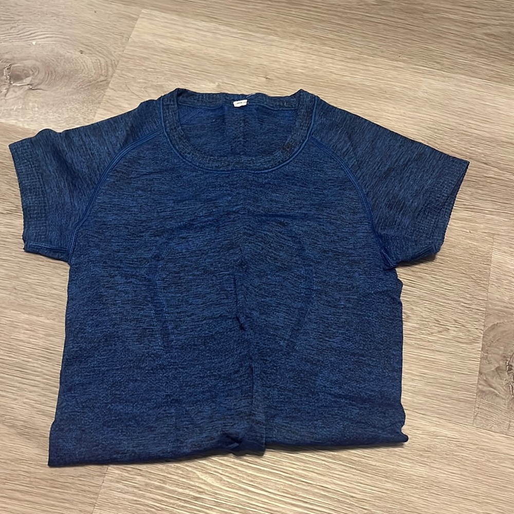 Lululemon swiftly tech shirt